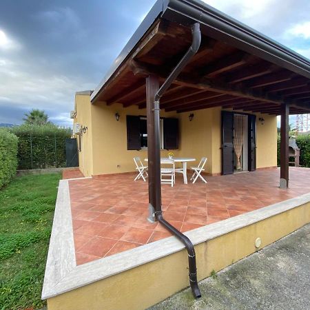 Villa Indipendente Le Coccinelle Beach Mare Piscina A 250 Mt Dal Mare Con Servizio Di Piscina A 400 Mt 12 K Da Cefalu Campofelice Di Roccella Eksteriør billede