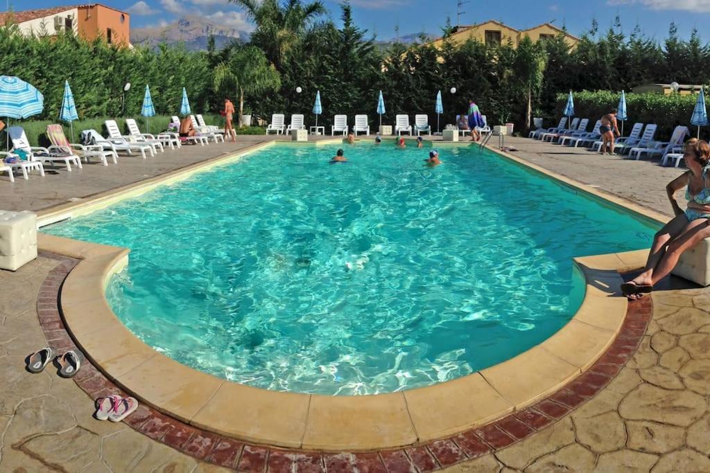 Villa Indipendente Le Coccinelle Beach Mare Piscina A 250 Mt Dal Mare Con Servizio Di Piscina A 400 Mt 12 K Da Cefalu Campofelice Di Roccella Eksteriør billede
